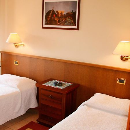 Gelindo Dei Magredi Hotel Vivaro Стая снимка