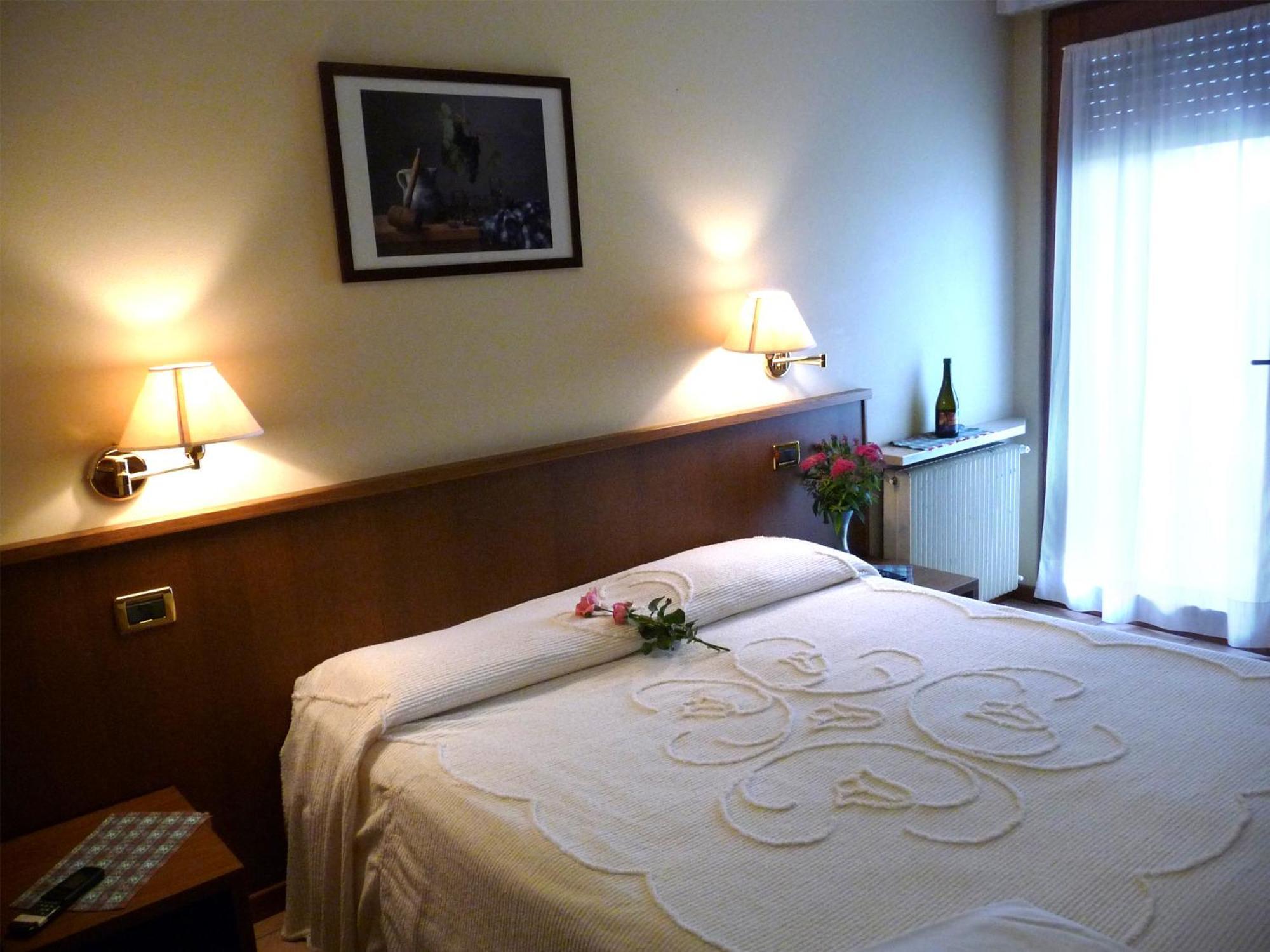 Gelindo Dei Magredi Hotel Vivaro Стая снимка