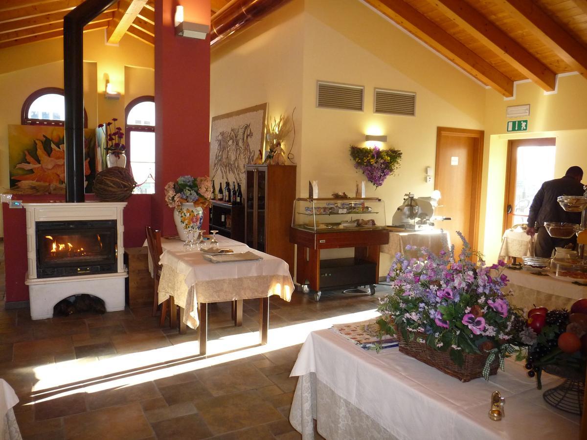 Gelindo Dei Magredi Hotel Vivaro Екстериор снимка